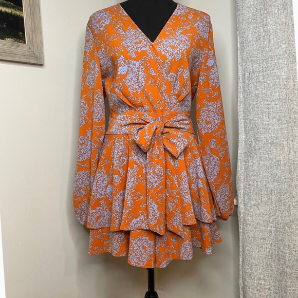 Deep V Neck Floral Print Romper, Ruffle Hem Short with Belt, M - Picture 8 of 12